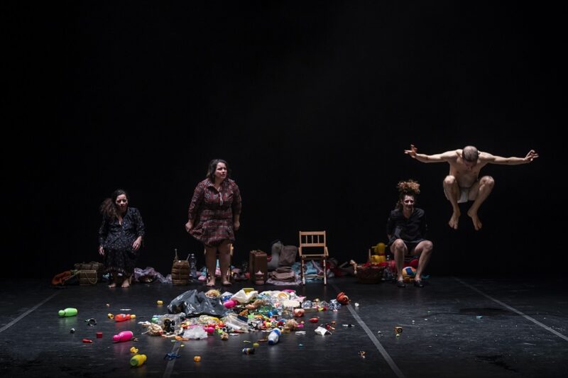 Misericordia-theatre-La-Rochelle-coursive-emma-dante